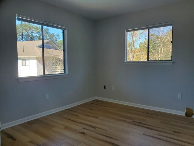 Building Photo - Fiddler's Cove Condo with Pool View- Walk ...