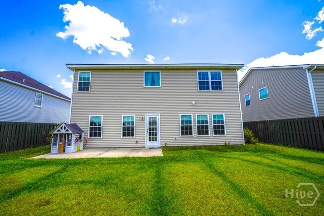 Building Photo - 24 Daylily Ct
