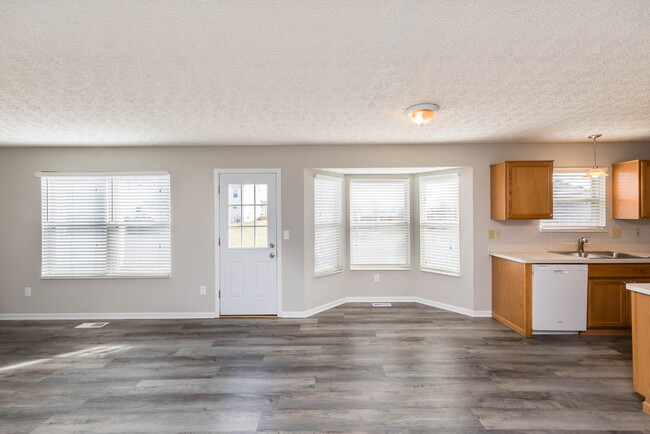 Building Photo - 5609 Blandon Run