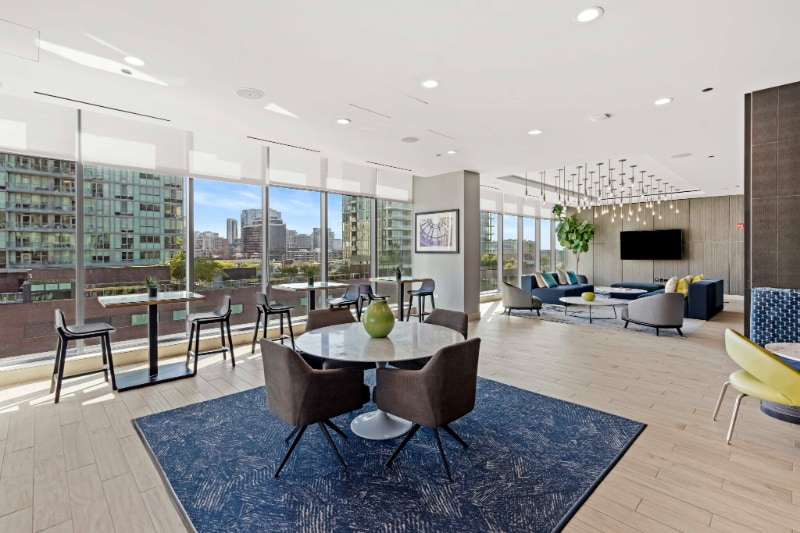 Building Photo - 1147 N Wells St