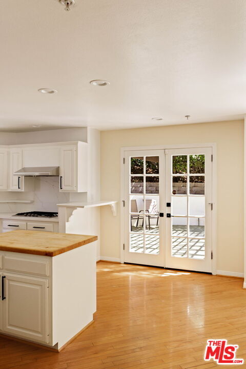 Building Photo - 5237 San Feliciano Dr