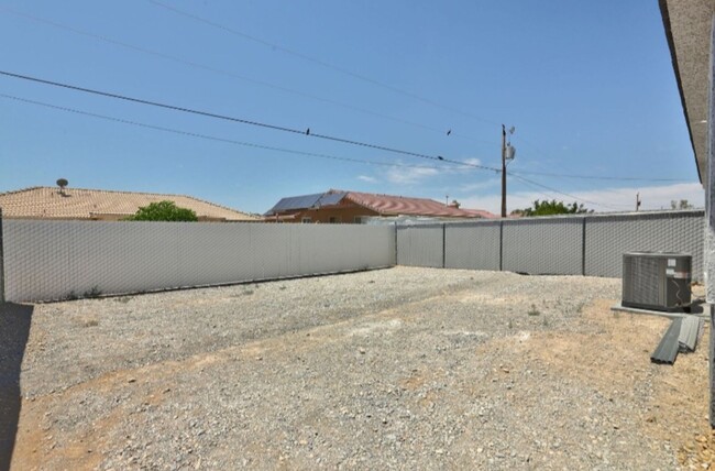 Building Photo - CALVADA VALLEY U3 - Galaxy Street