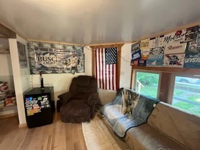 Building Photo - 407 S 10th Ave