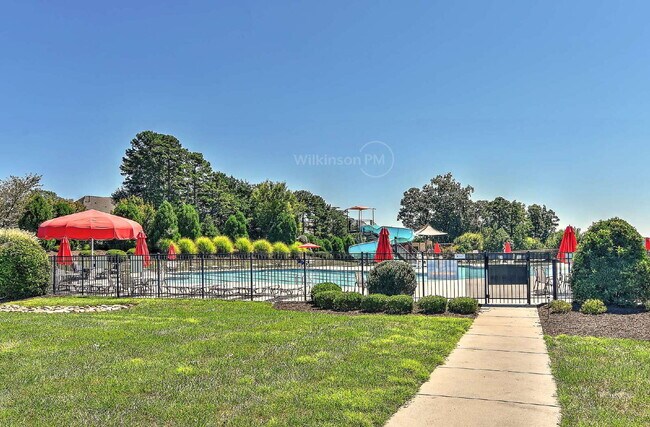 Building Photo - Beautiful 3,409 sqft 5-bedroom 3-bath Exec...