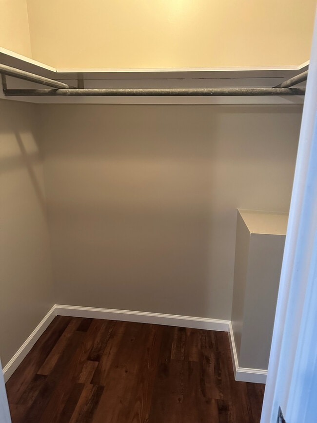 Building Photo - 3204 Deer Path Cir