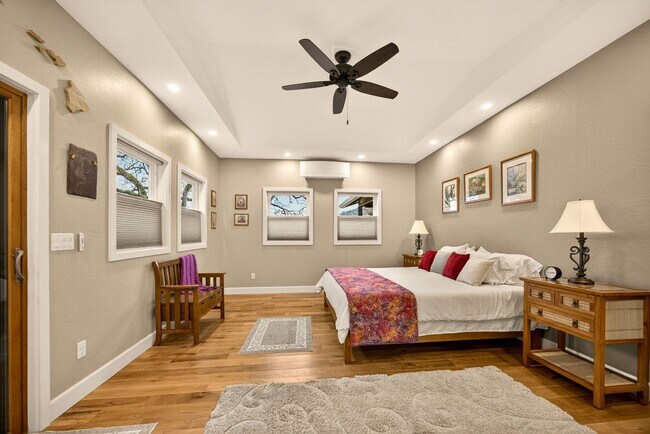 Building Photo - 860 Humbug Creek Rd