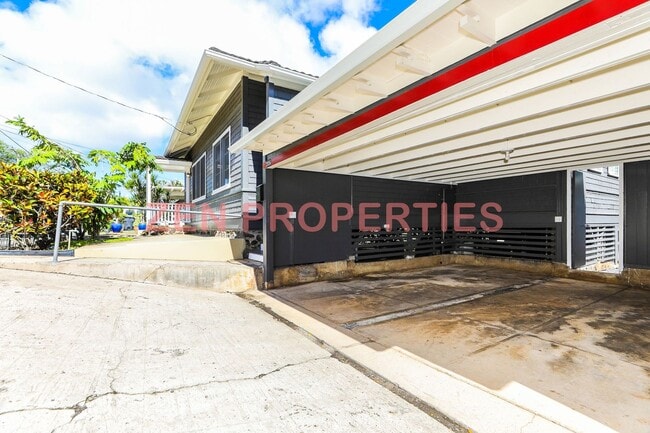 Building Photo - 3 bedroom, 2.5 bath home for rent in Lower...