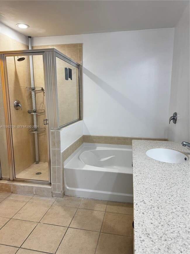 Building Photo - 3340 NE 190th St