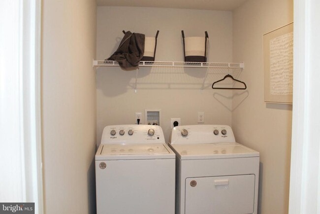 Building Photo - 404 Monte Farm Rd