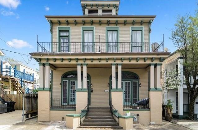 Building Photo - 114 N Hennessey St