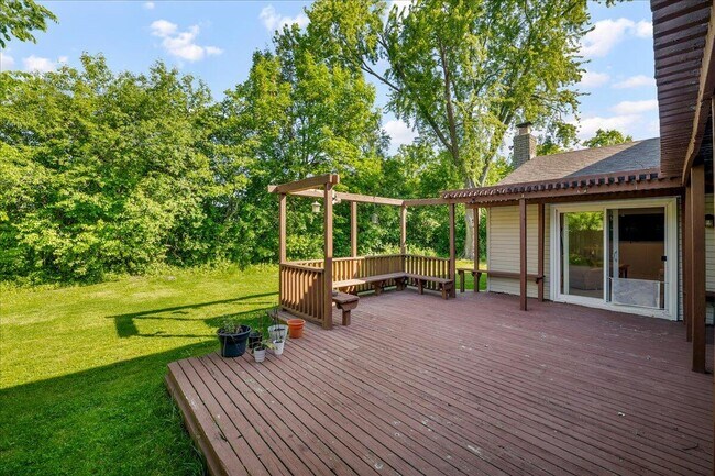 Building Photo - 6155 Porteridge Ln