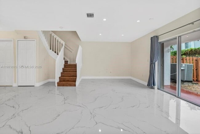 Building Photo - 11462 NW 48th Terrace