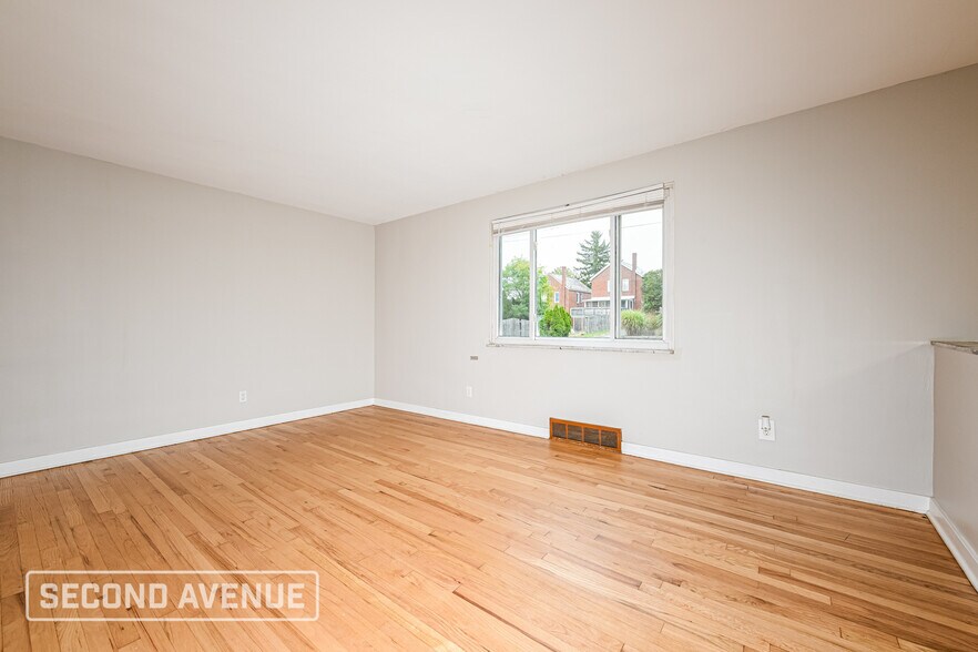 Building Photo - 4274 Shields St