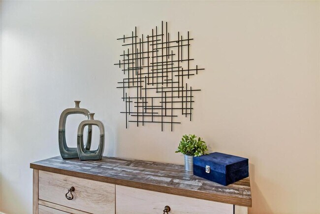 Building Photo - 8019 Spring Bluebonnet Dr