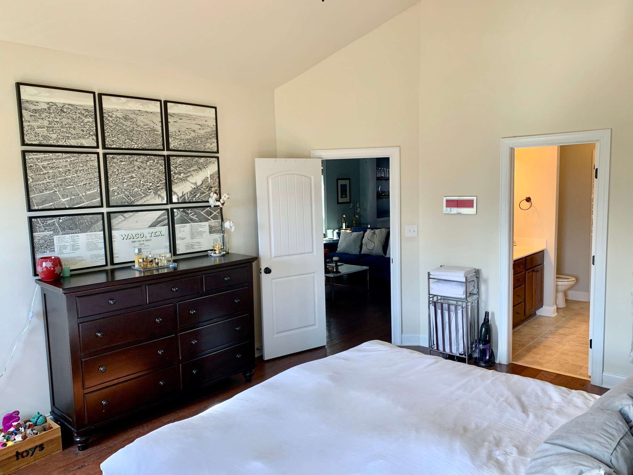 Owner's Suite - 1359 Micahs Way N