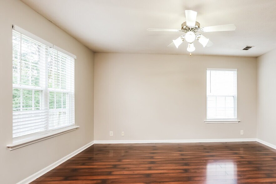 Building Photo - 4905 Ripple Cove