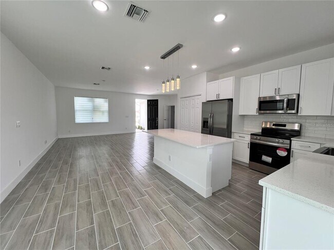 Building Photo - 183 Wright Dr