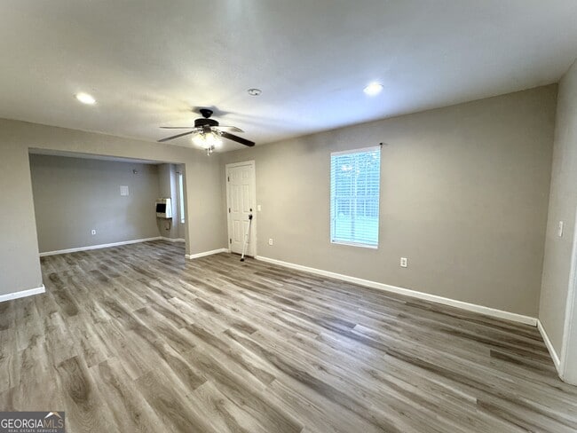 Building Photo - 2121 Silva Ct