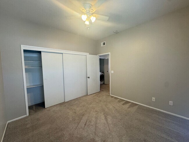 Building Photo - 14500 Las Palmas Dr