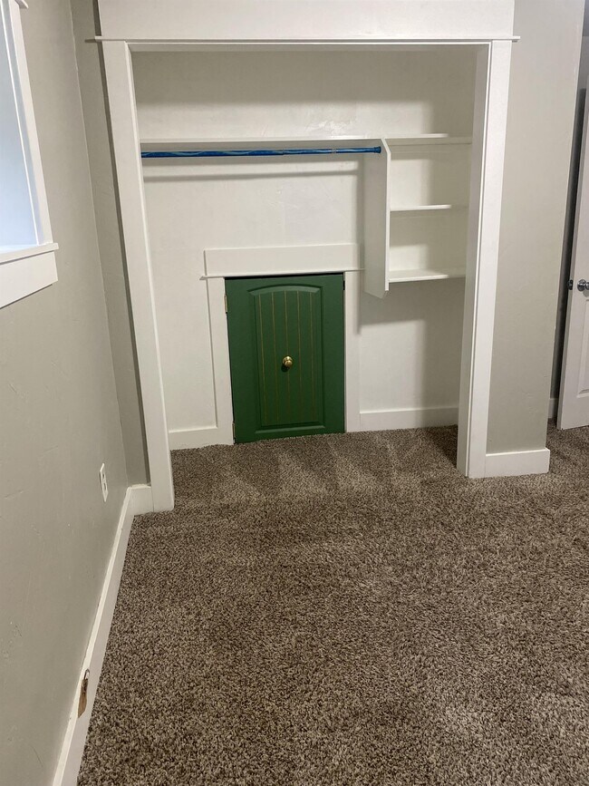 Building Photo - 1541 Marilyn Cir