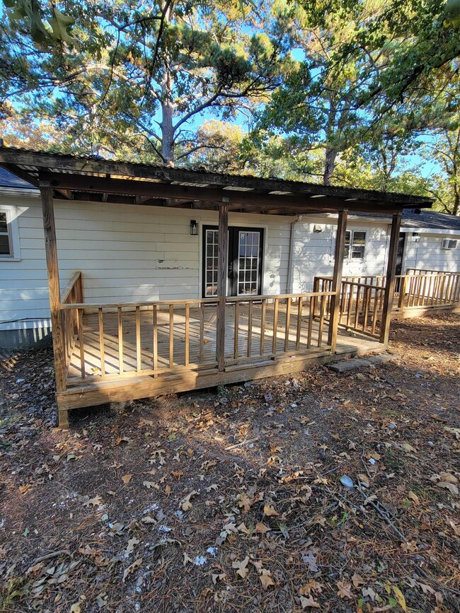 Building Photo - 7901 Forest Rd