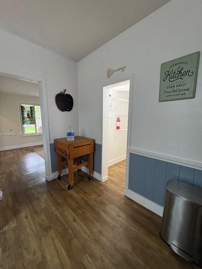 Building Photo - 830 S Beach St