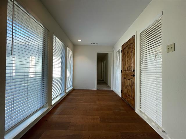 Building Photo - 6910 Brentfield Dr