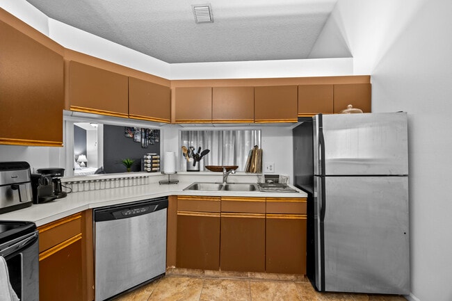 Building Photo - 15 Vía De Casas Sur