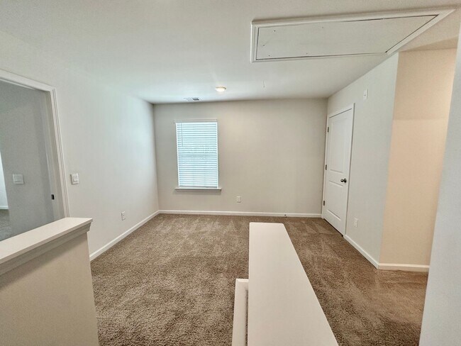 Building Photo - AMAZING HOME IN COLUMBIA