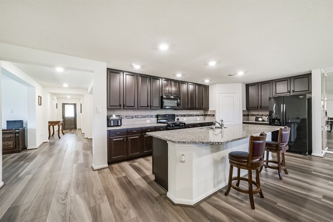 Building Photo - 25546 Kensington Lk Dr