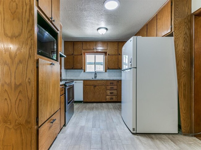 Building Photo - 1507 Avondale Dr
