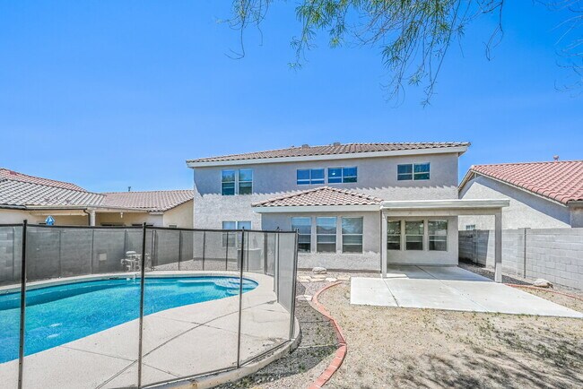 Building Photo - 3221 W Cavedale Dr