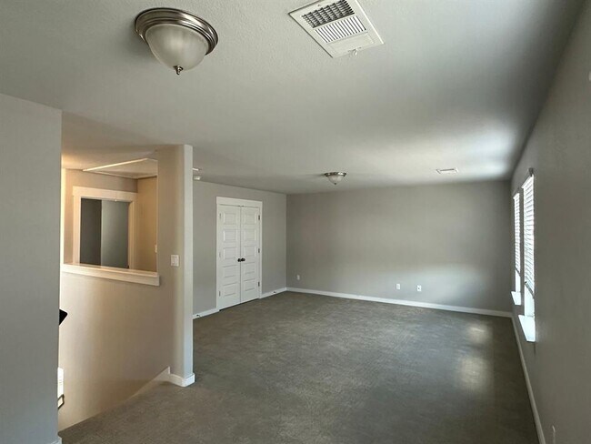 Building Photo - 301 Ancellotta Wy