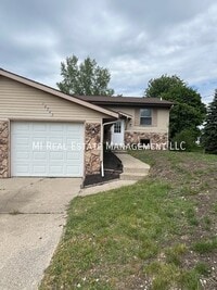 Building Photo - 14745 Riley St