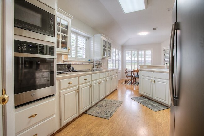 Building Photo - 134 Waters Edge