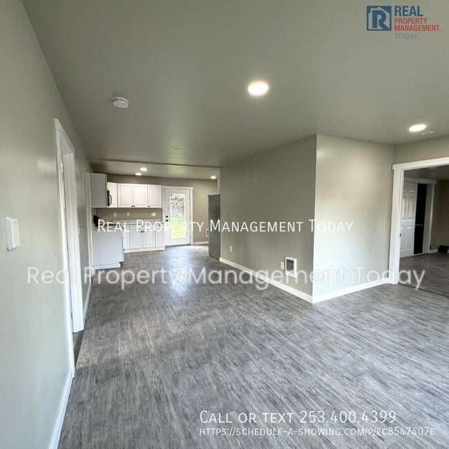 Building Photo - 4614 S Alaska St