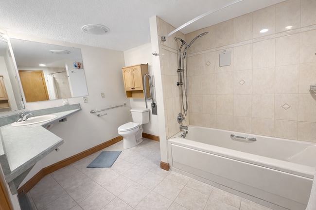 Building Photo - 329 N Eagleville Rd