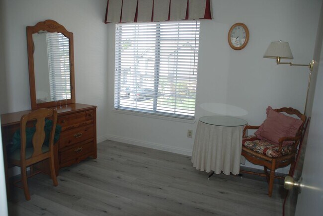 Building Photo - 16236 Peppertree Ln