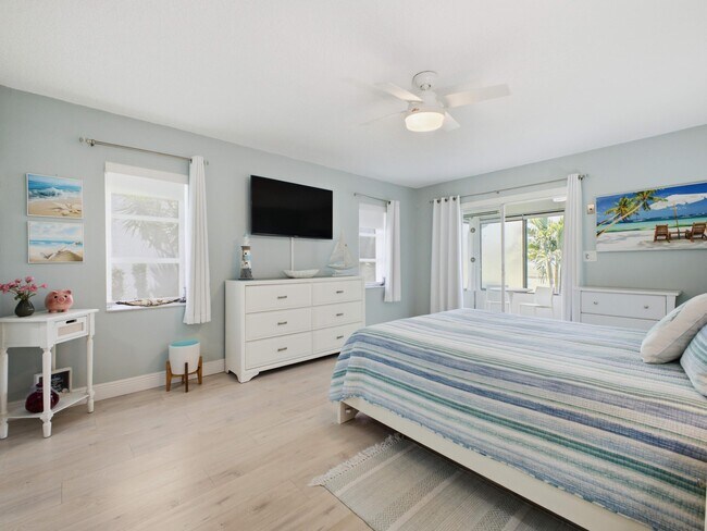 Building Photo - 5800 Princess Palm Ct