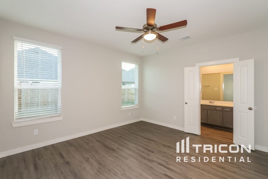 Building Photo - 23627 Gibson Frst Dr