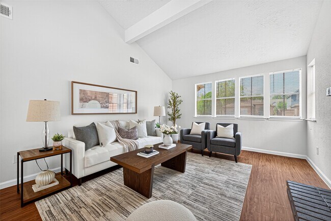 Building Photo - 10726 Buffalo Bend Dr