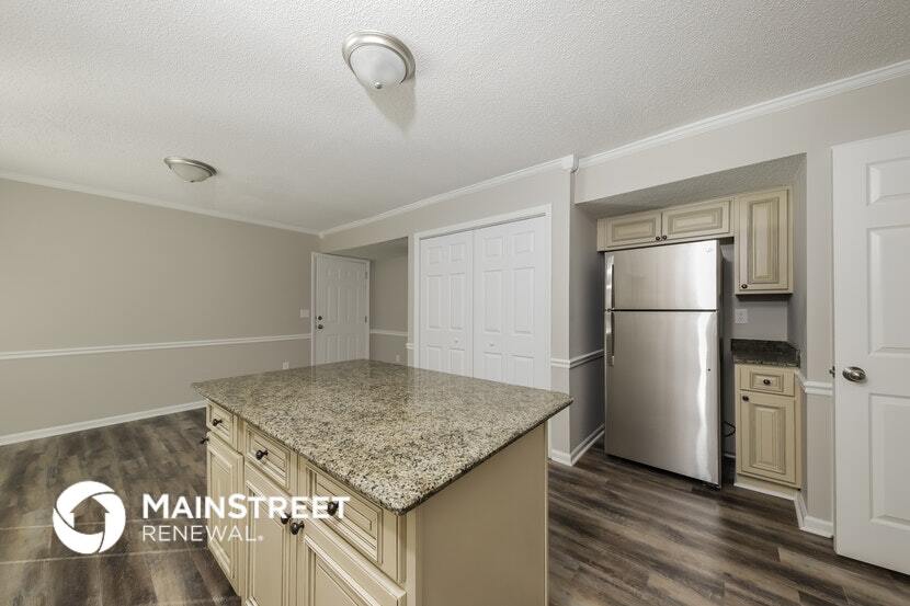 Building Photo - 4406 Garden Club St