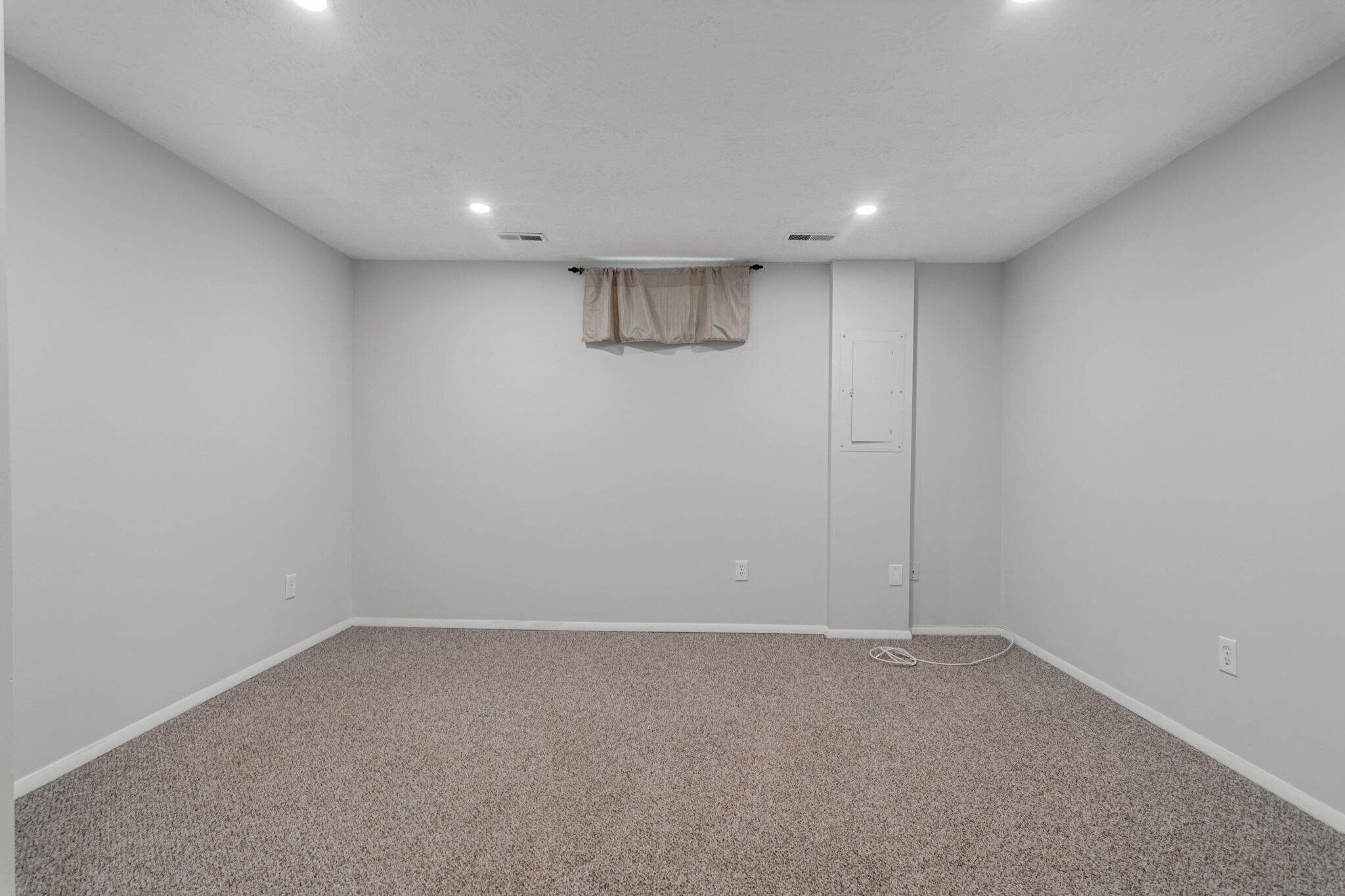 Building Photo - 1638 10th St S