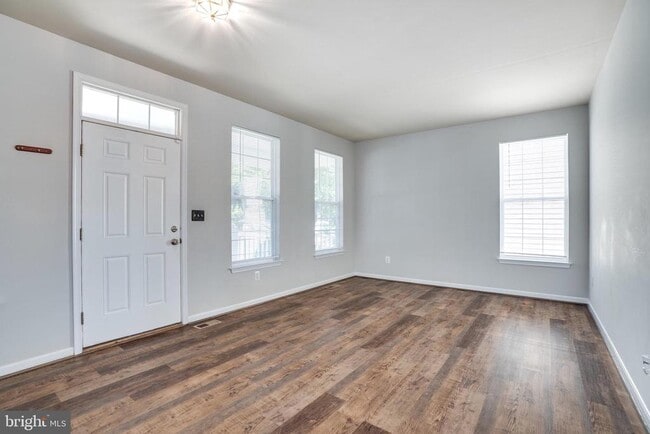 Building Photo - 20460 Charter Oak Dr
