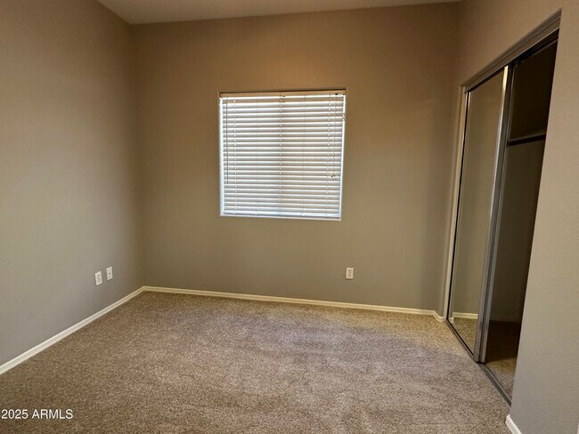 Building Photo - 14244 W Weldon Ave