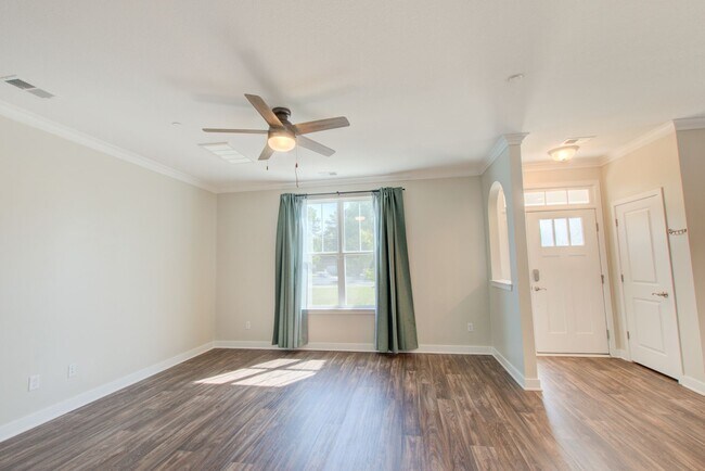 Building Photo - 609 Fishers Ct
