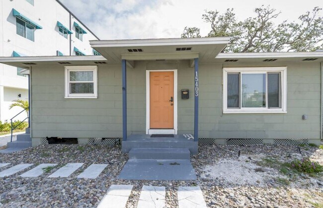 Primary Photo - Furnished Beachside Retreat – Steps from t...