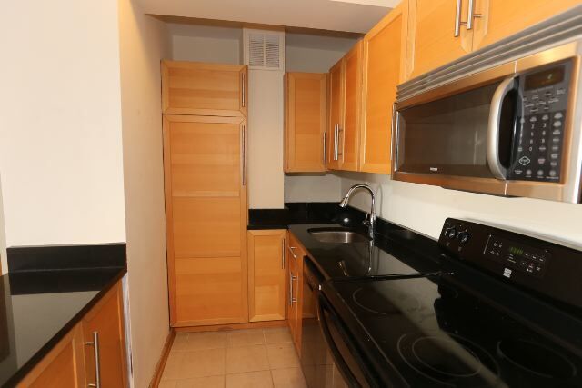 Building Photo - 4180 N Marine Dr