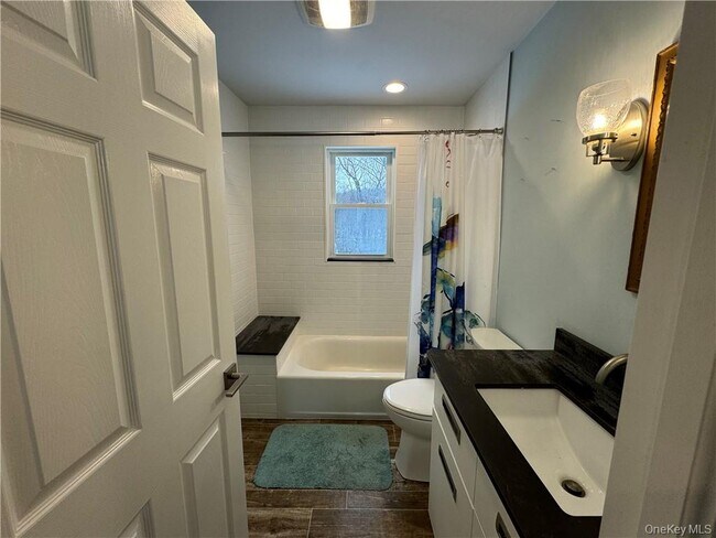 Building Photo - 317 Overlook Ct