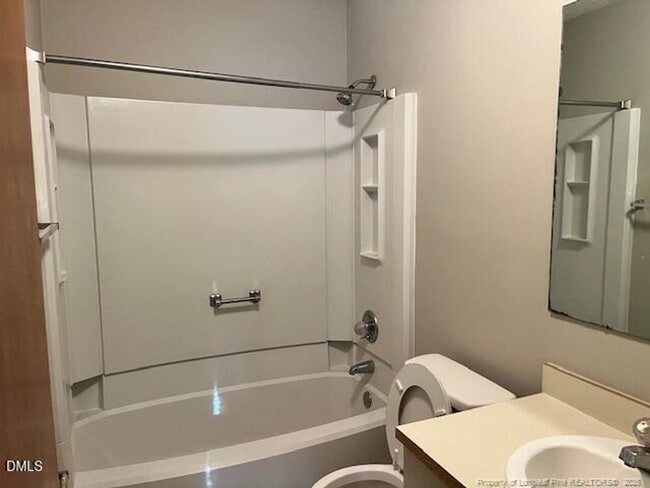 Building Photo - 2 Bedroom 2 Bath Condo